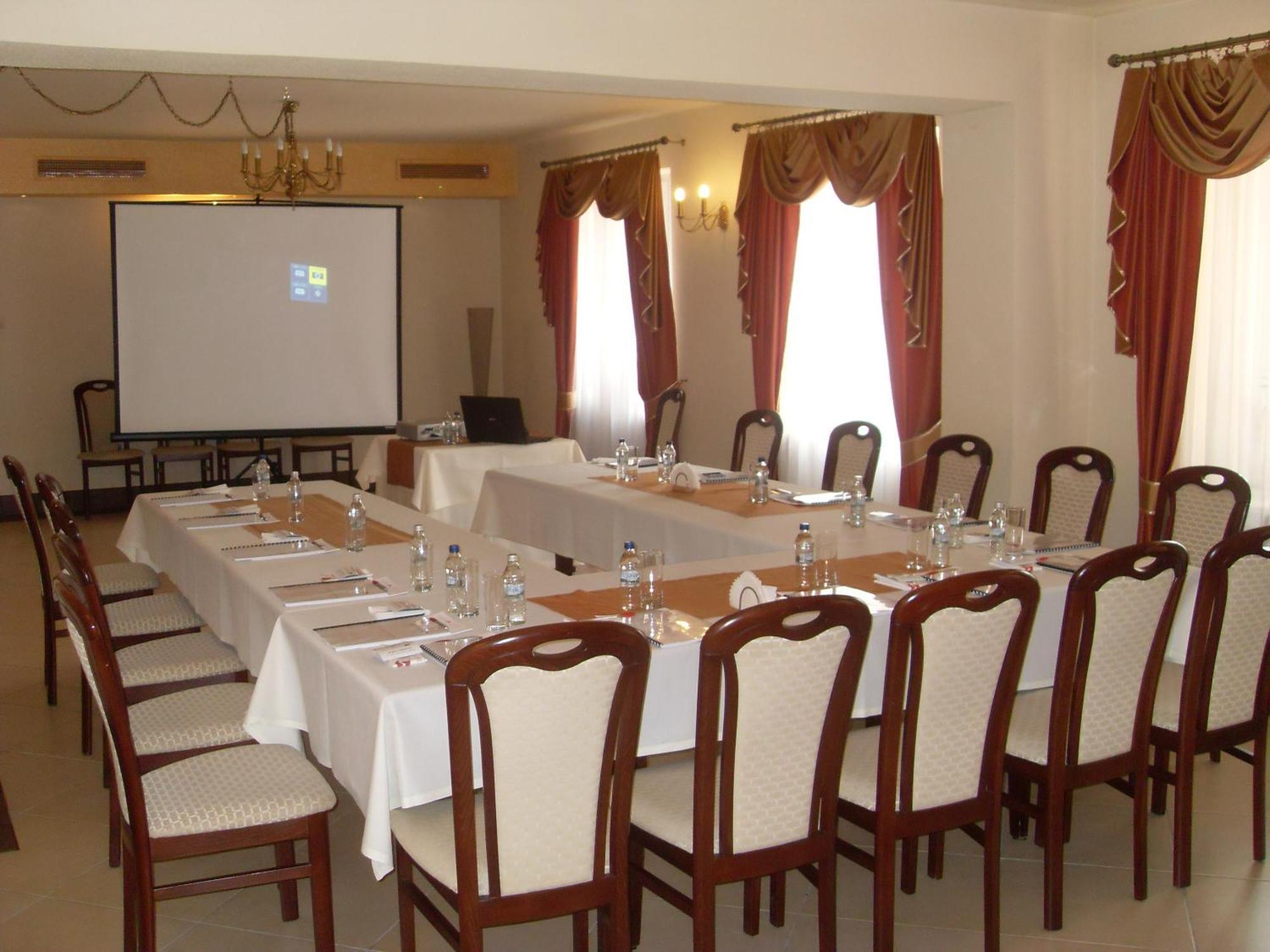 Rota Hotel Бяла Подласка Екстериор снимка