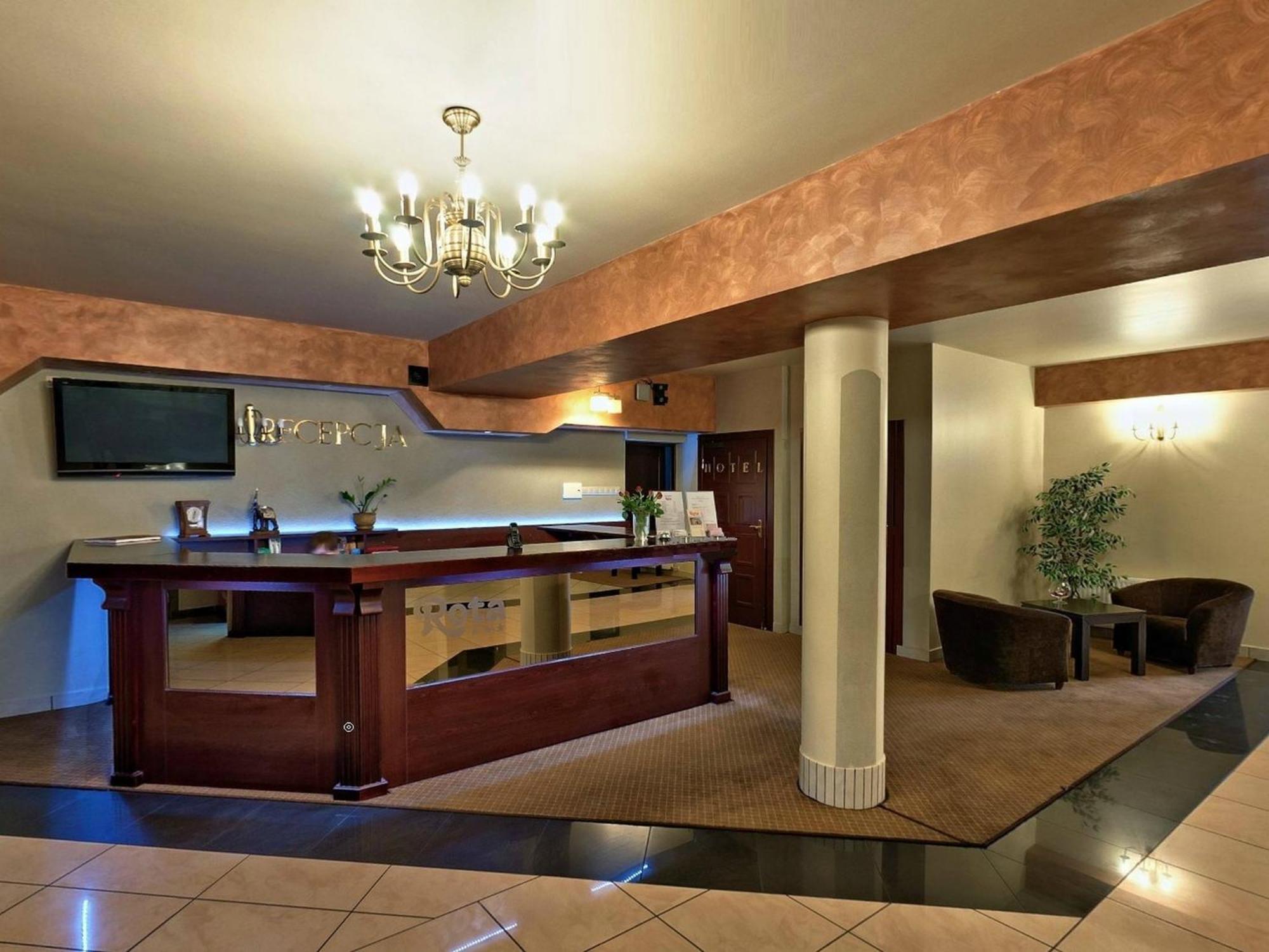 Rota Hotel Бяла Подласка Екстериор снимка